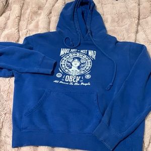 Obey sweater